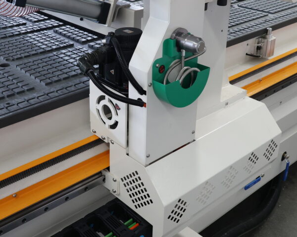 UA48J Router CNC Auto Nesting ATC